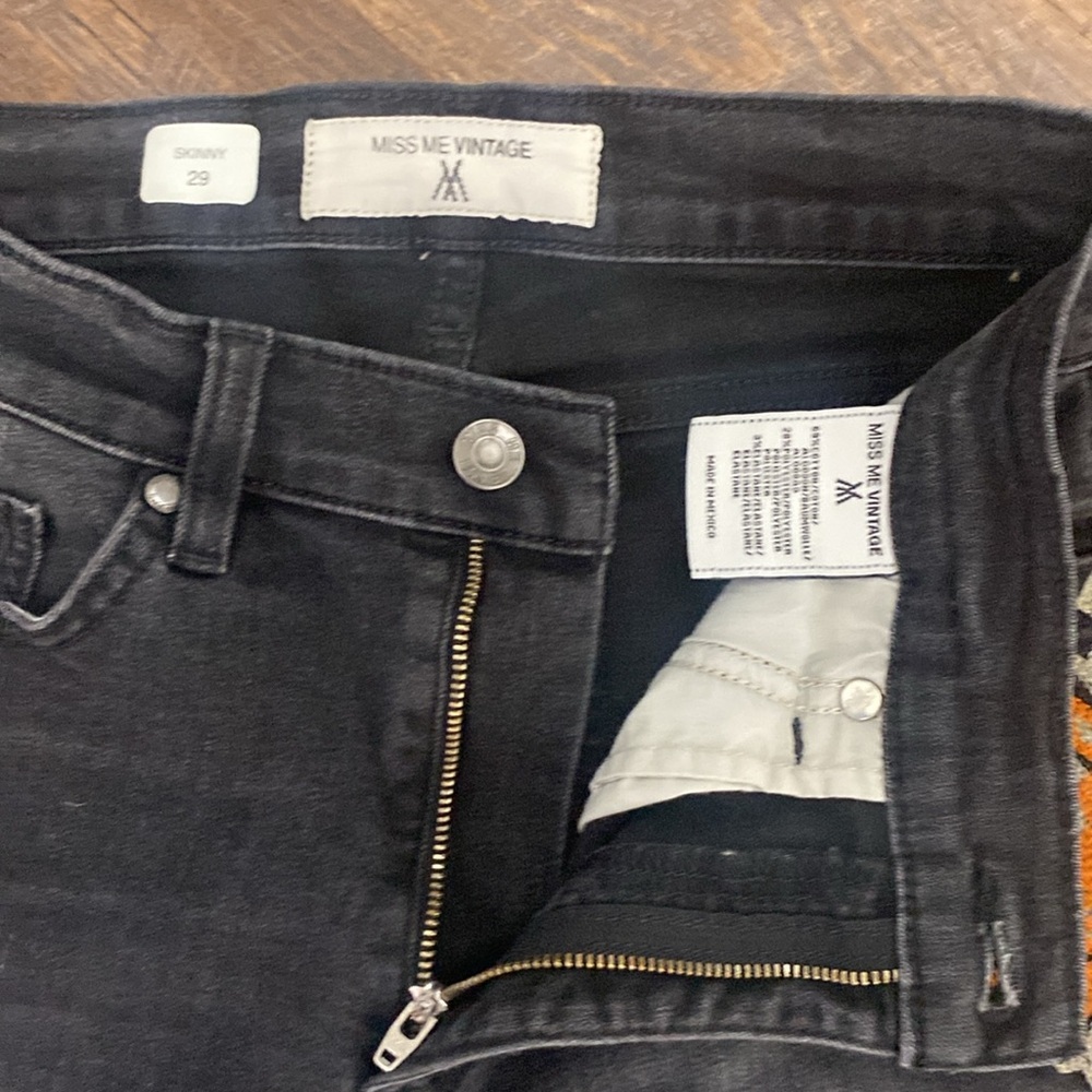 MISS ME VINTAGE BLACK HIGH WAISTED SKINNY JEANS WITH ORANGE EMBROIDERED DETAILS - Picture 3 of 8